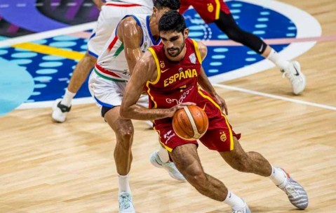 PG-全明星赛今晚走向成谜，孟菲斯灰熊远射贴柱，信心回归，轮换策略被讨论的简单介绍