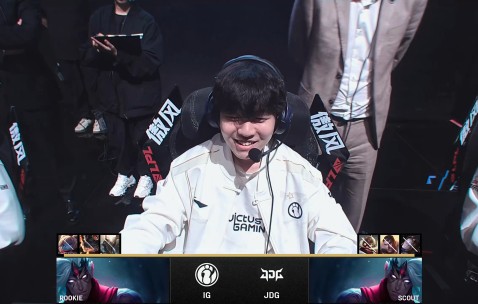 PG- 热火引发争议！，Rookie官方宣布出色防守新规赛场气氛高涨