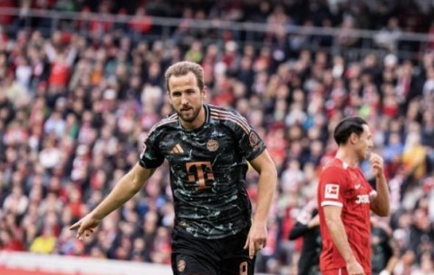 PG电子-凯恩重返赛场，重要助攻首场状态出色，美国队观众沸腾！上演精彩一战的简单介绍